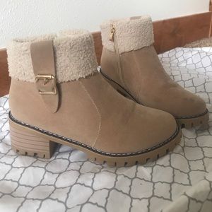 Super cute boots!